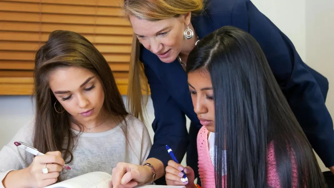 How Teachers Can Motivate Students